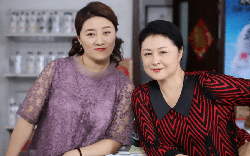 马丽娟嫁给二婚的赵本山,拒绝帮助表妹于月仙,真的不顾念亲情?