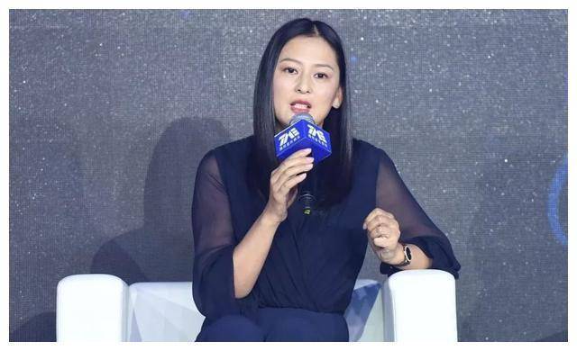 《非诚勿扰》女神导师,自己婚姻破裂上台指导别人,网友:您配吗_黄菡