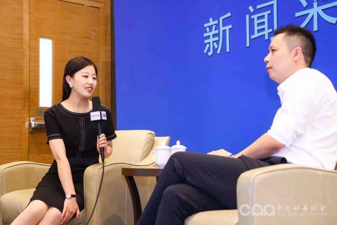 大会专访 | 广东华宝矿机有限公司许样平：未来将着力于在大产量、低耗能、智能化，适用于硬岩矿山的设备技术领域研发创新(图3)