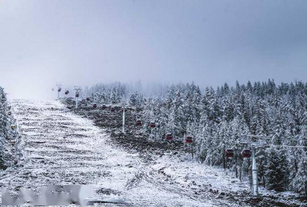 新疆可可托海迎来降雪