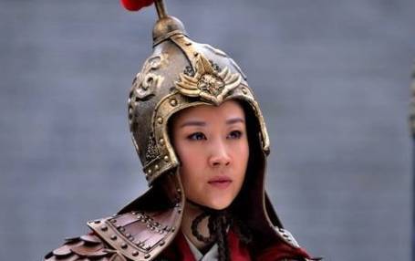 “军队”相比于花木兰和穆桂英，她才是真正载入正史的女将军