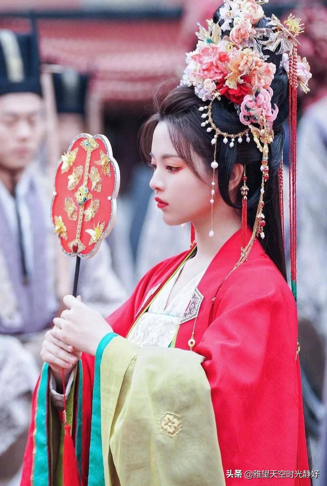 凤冠霞帔,十里红妆～影视剧女明星唯美古装嫁衣最新最全大盘点_整理