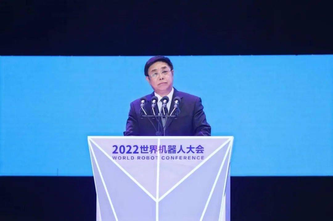 辛国斌在总结2022世界机器人大会成果时指出,本次大会呈现出五个亮点