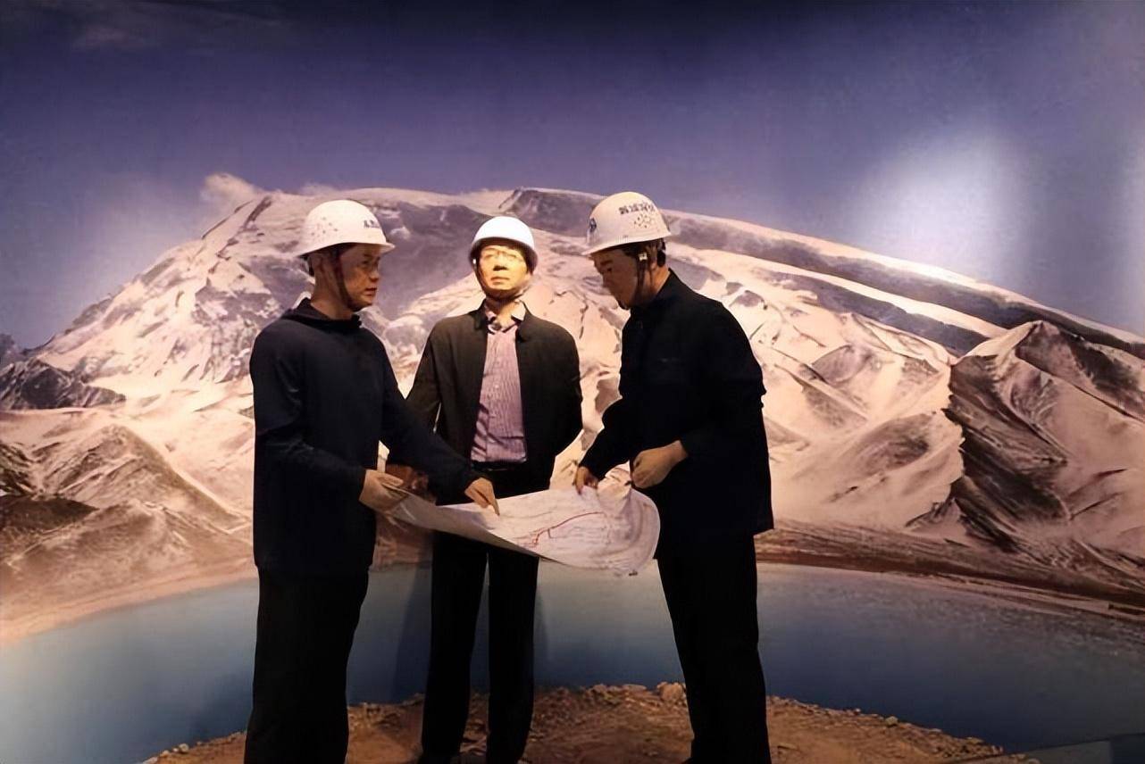 塔大学子三下乡:饮水思源,吃水不忘挖井人_刘虎_伽师县_水源