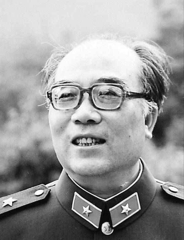 战斗英雄老年为子求兵,变成"活着的烈士",后教科书内删去其名_李玉安