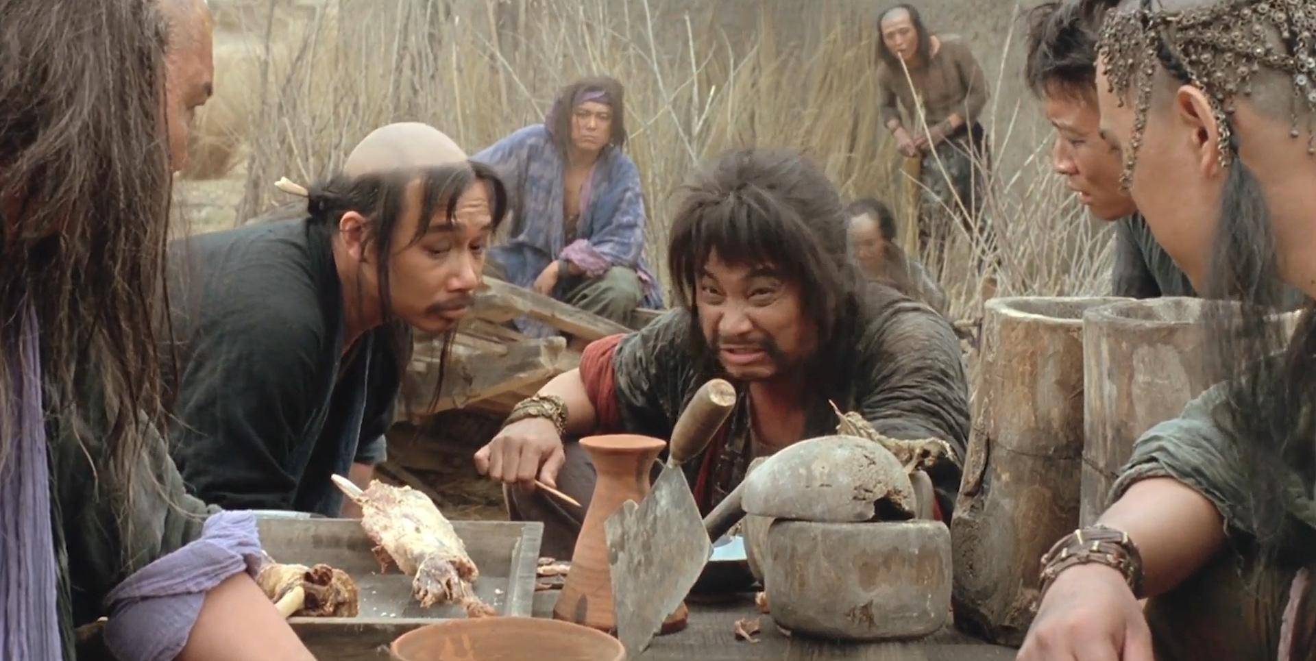 刘镇伟出演了片中的菩提老祖和山贼葡萄不过比起朱茵的一人分饰两角