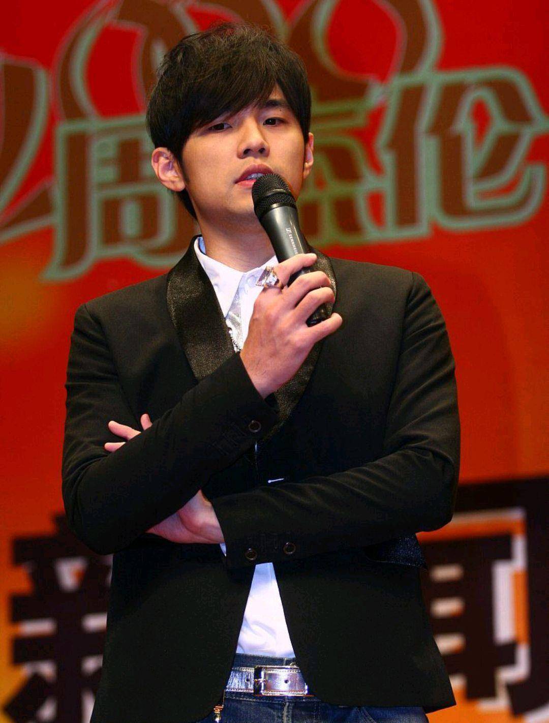 发言很多是清醒的周杰伦与演艺圈保持距离的原因_李易峰_成年人_麒麟