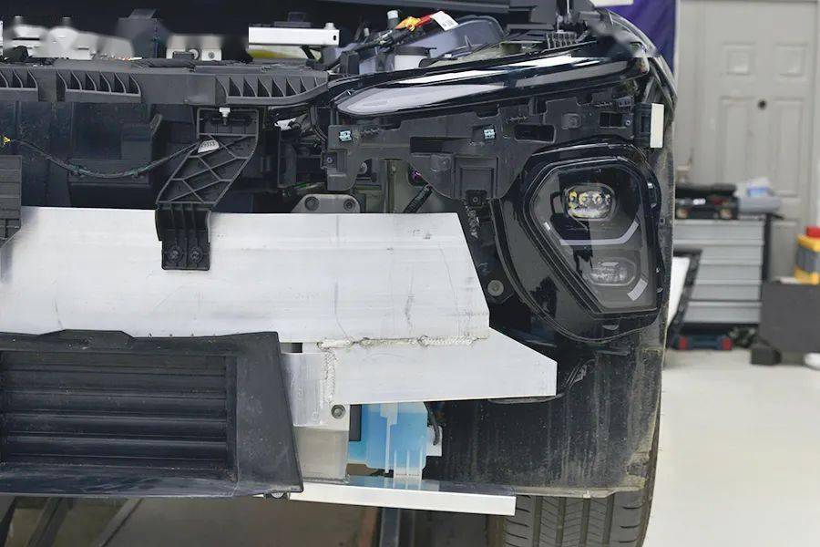 怎么给aj消毒真猛！目前最厚防撞梁，没有之一_https://www.jmylbn.com_新闻资讯_第12张