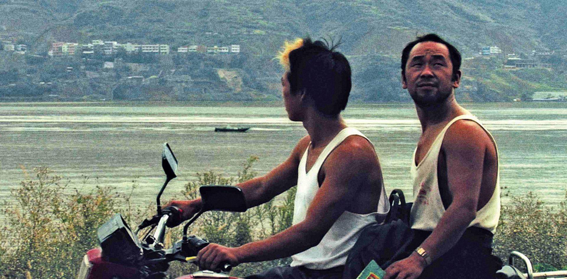 贾樟柯《三峡好人》:这个世界已经不适合我们了,因为我们太怀旧_电影