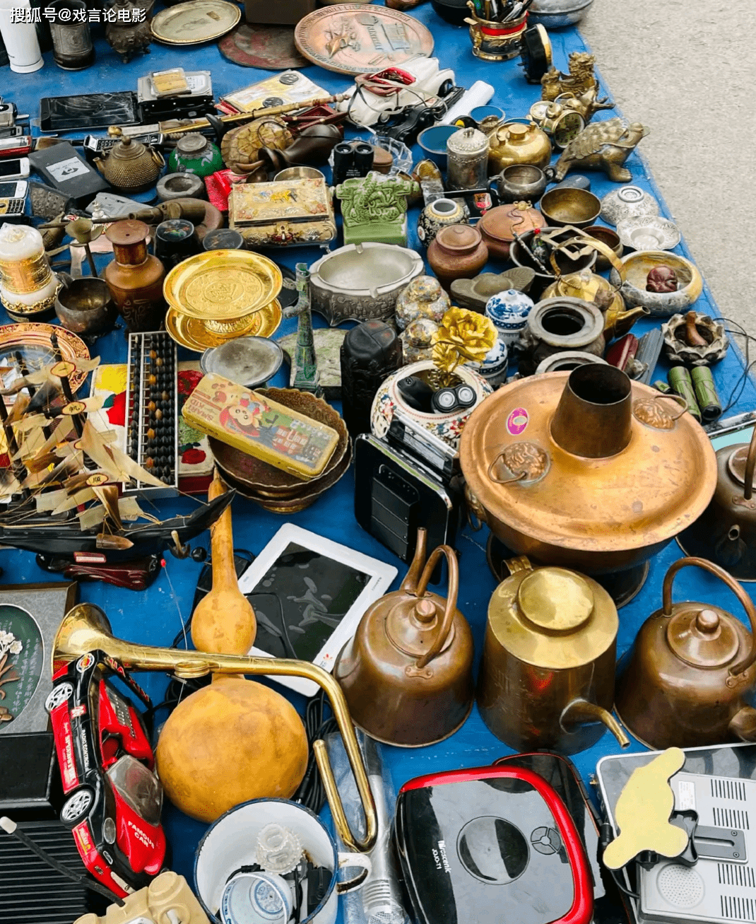 从某种层面来说,鬼市儿里的规矩等同于老北京规矩,离不开有里有面儿这