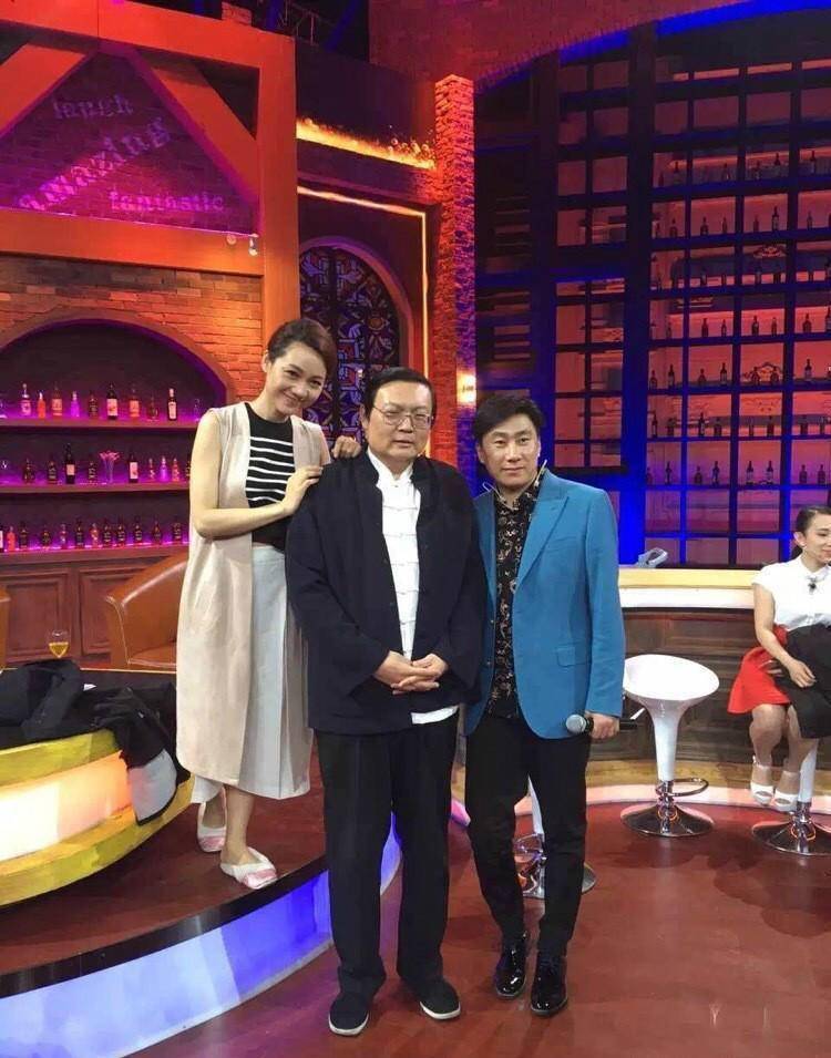 孟令宇也是通过参演《乡村爱情》而成名的.他在剧中演的是皮长山.