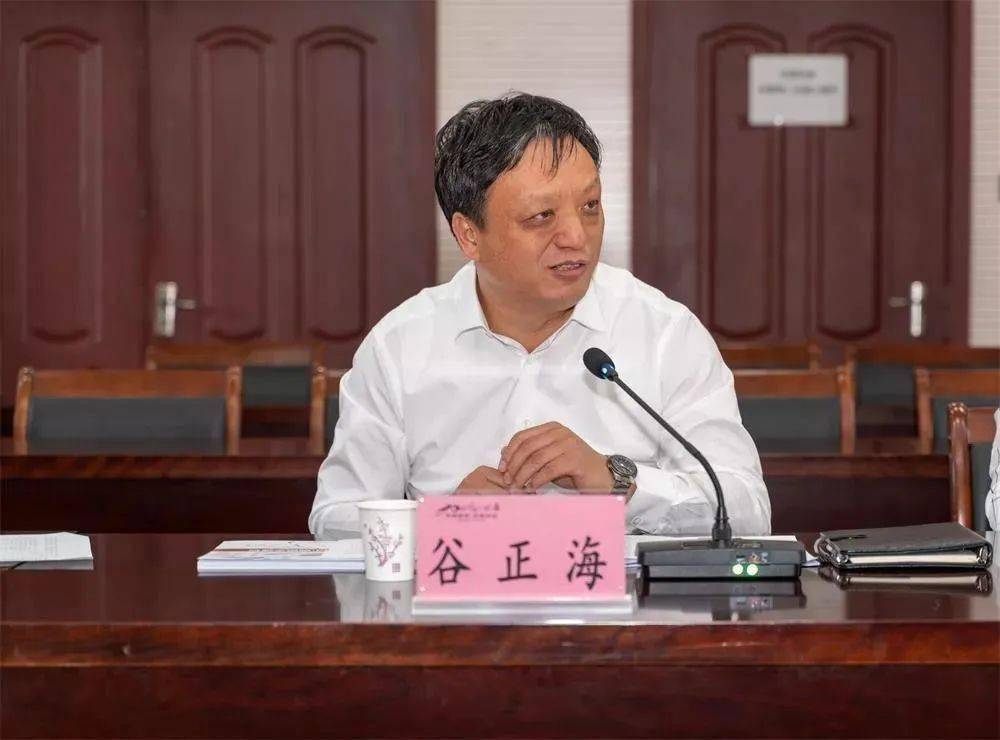 曾任燕郊经开区党工委书记,三河市长,大厂回族自治县委书记等职,2021