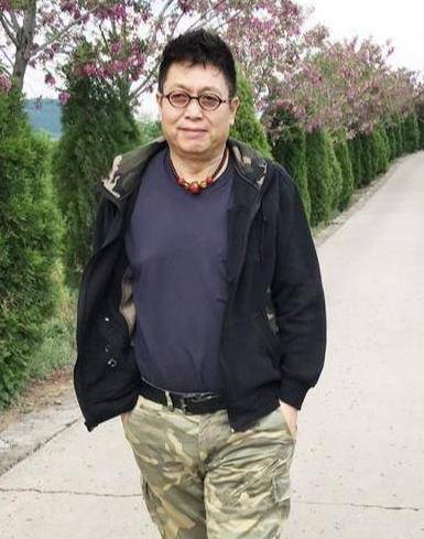 王为念透露身体抱恙,据曝照面容憔悴,浑身插满仪器令人担忧_意义_生命