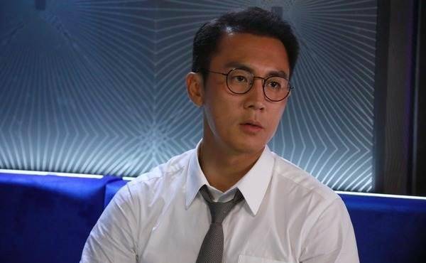 谭俊彦不做星二代,靠演技征服观众,做慈父直言不介意女儿恋爱_狄龙