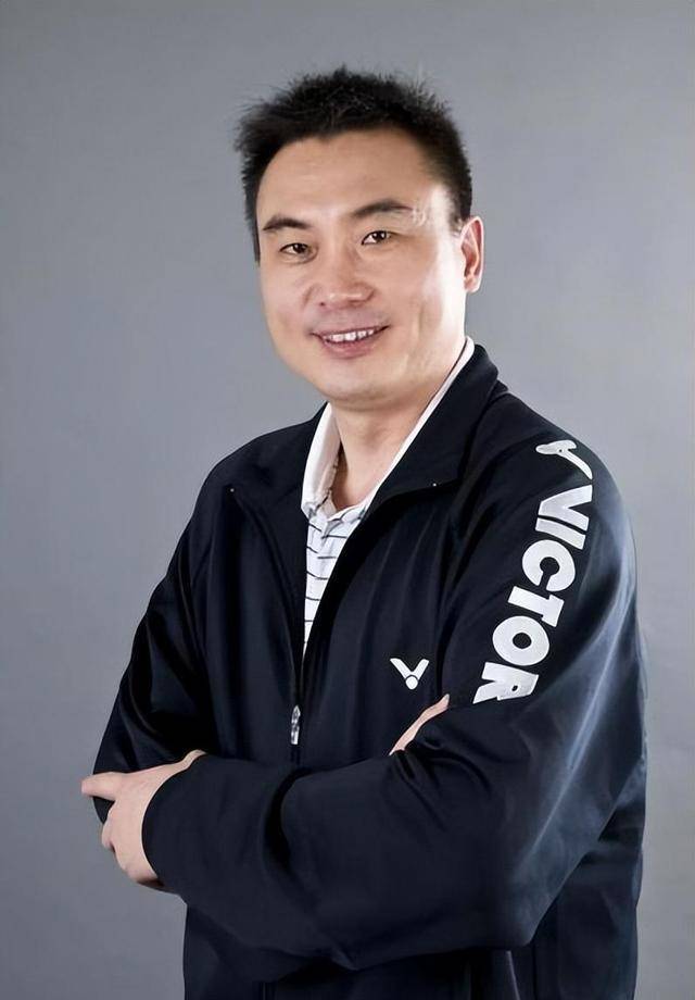 吴文凯是广西人,他和赵建华是同宿舍的室友.