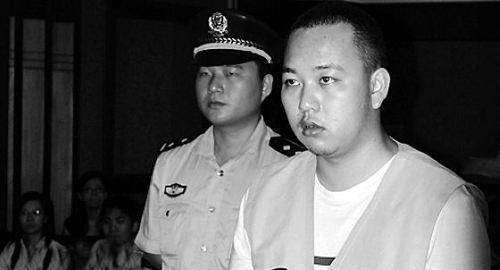 11年前的碎尸案:漂亮3姐妹被杀,凶手是老实人,审问8次都没暴露_覃氏