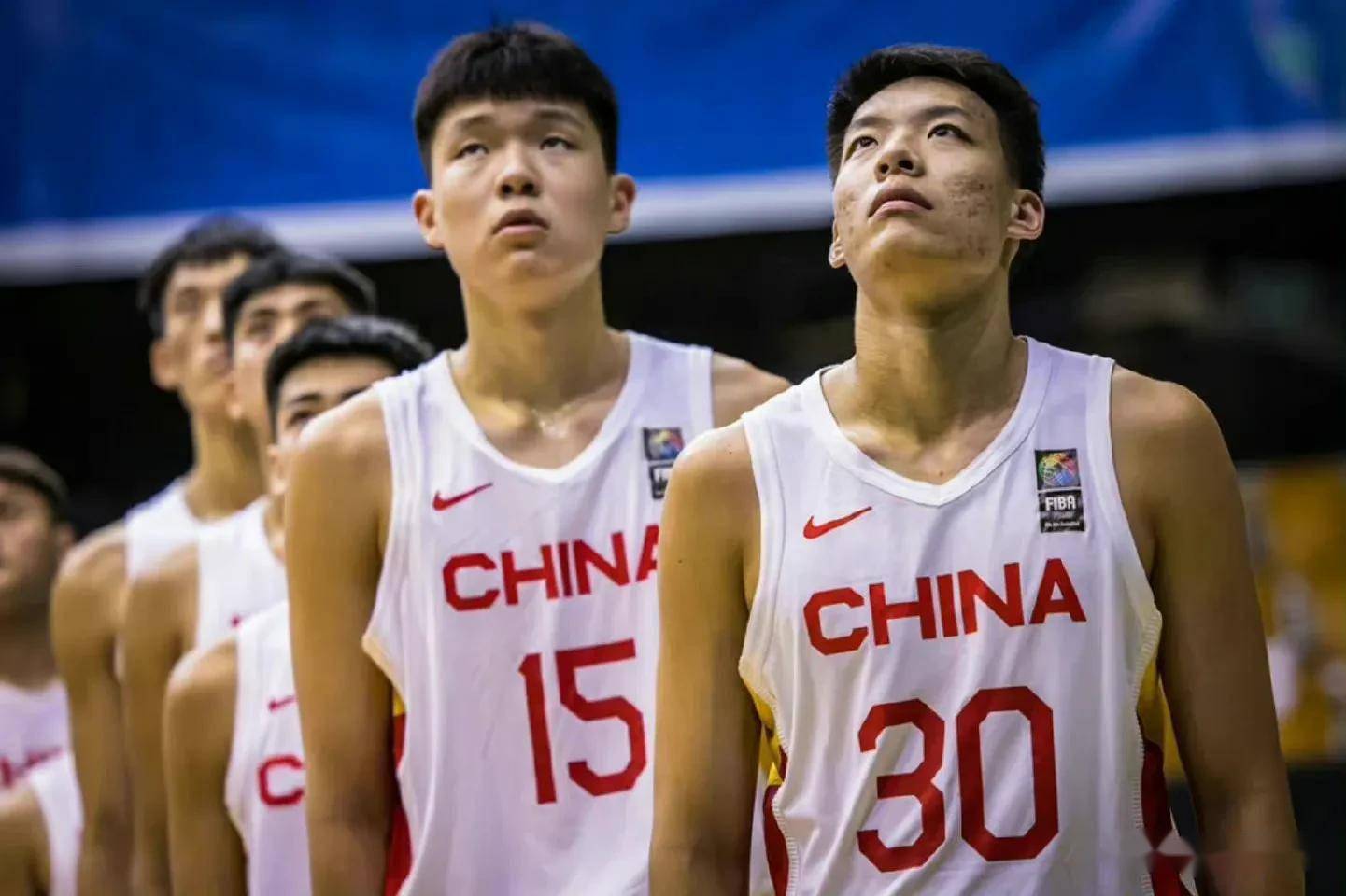 中国篮球国青队年龄(中国篮球国青队年龄多大)