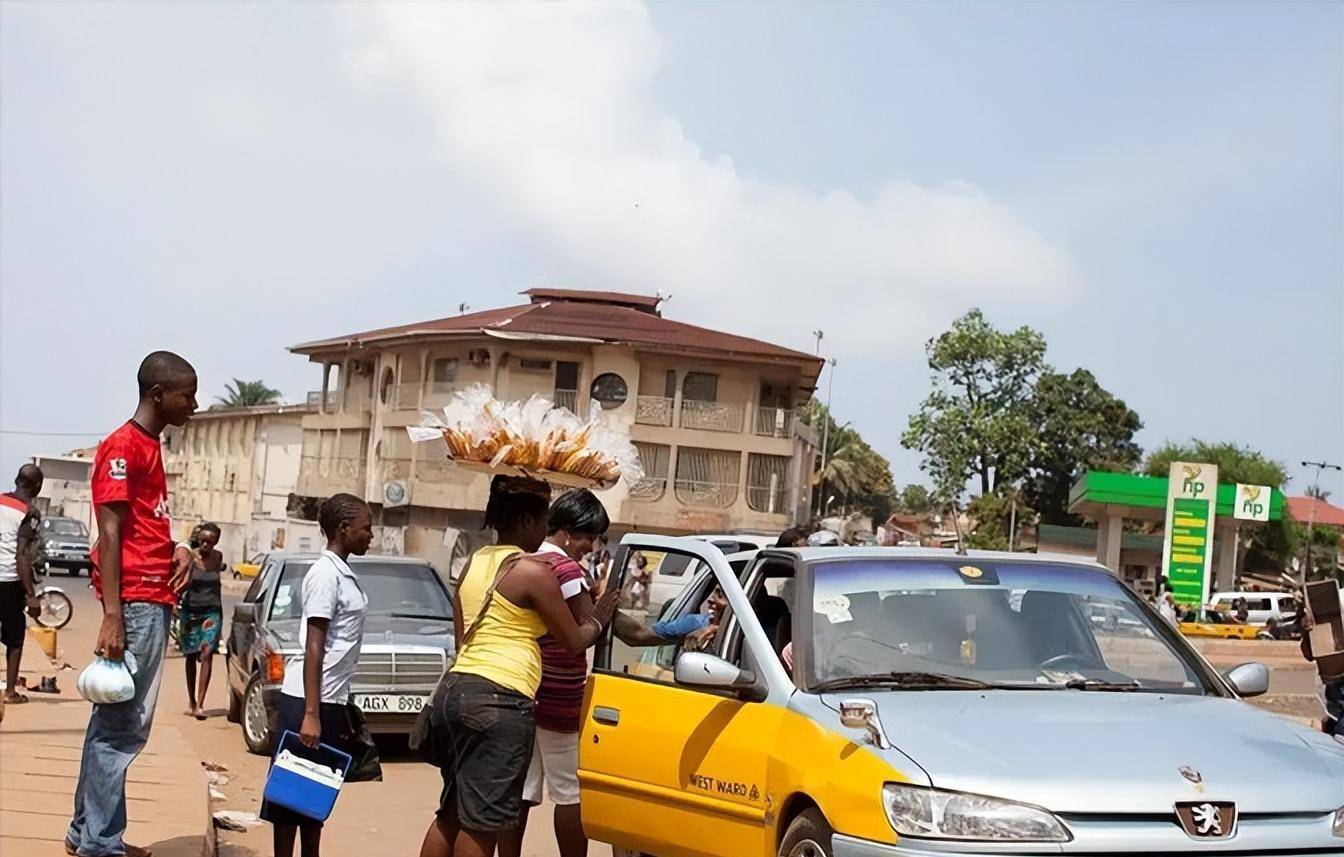 满地财富却苦不堪言,10条命换一克拉钻石_福迪·桑科_独立_殖民地