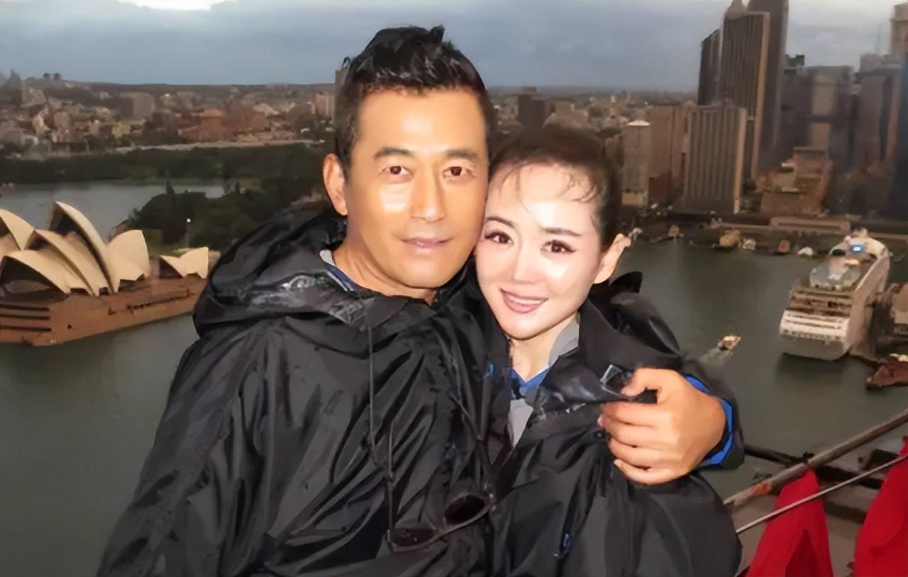 演员王志飞 老婆图片