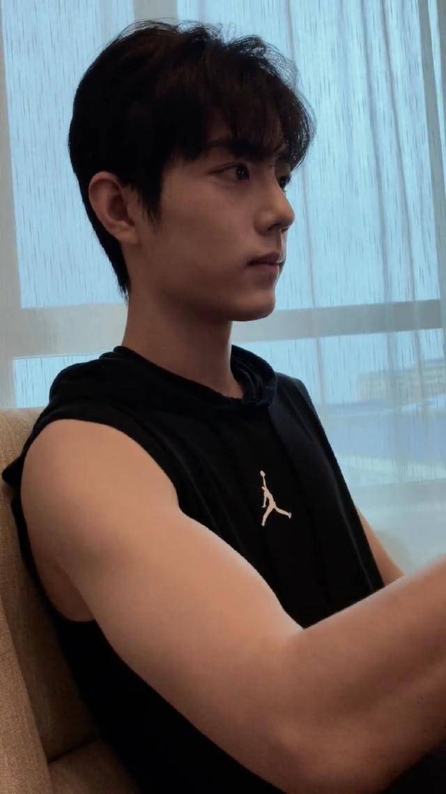 肖战的这个举动,终于让人知道他的人气有多高,网友:有点雷人_肌肉