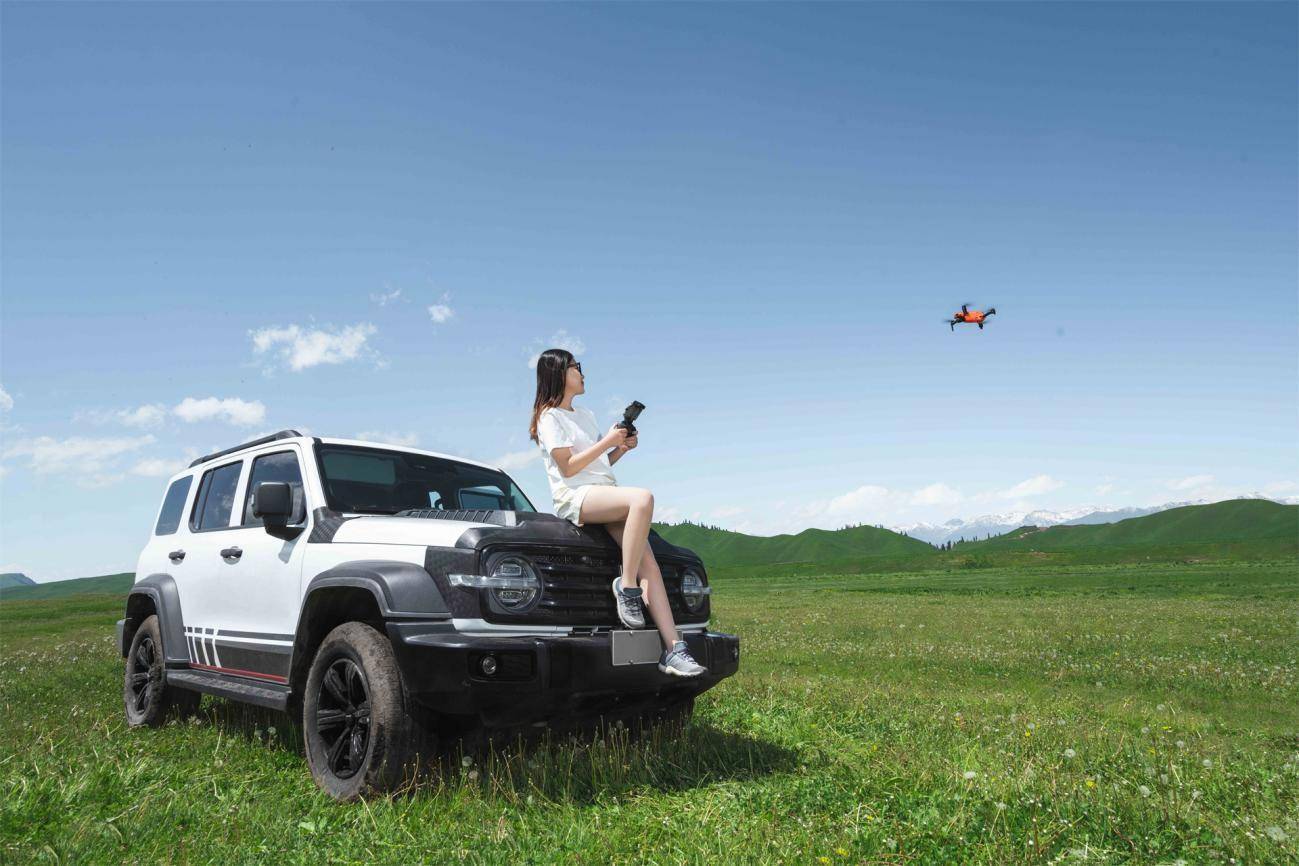 手机影像卷不动了，想要全新影像体验？试试看道通智能无人机