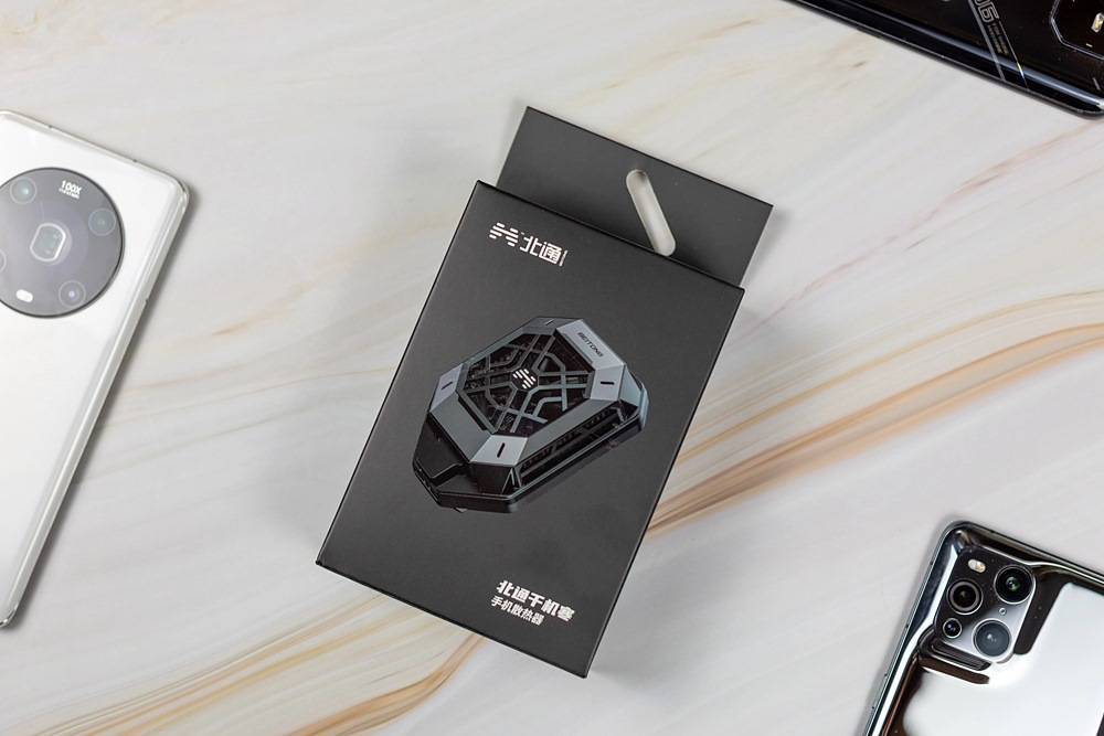 北通千机寒散热器,三档智能控温,让你的手机迅速“退烧”