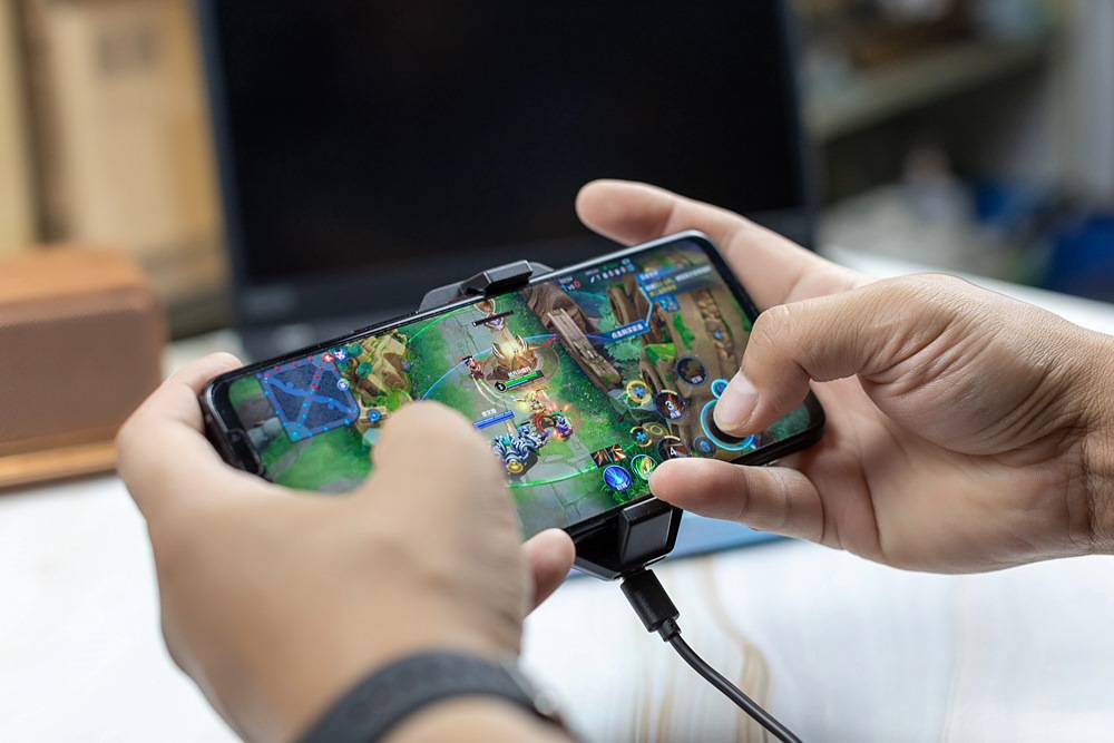 北通千机寒散热器,三档智能控温,让你的手机迅速“退烧”