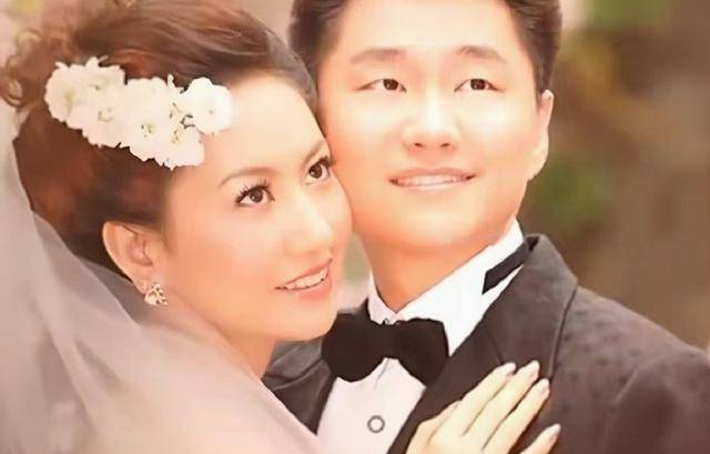 哈尔滨35岁患癌姑娘参加自己的葬礼,笑着与亲友告别_王越_王亮_生命