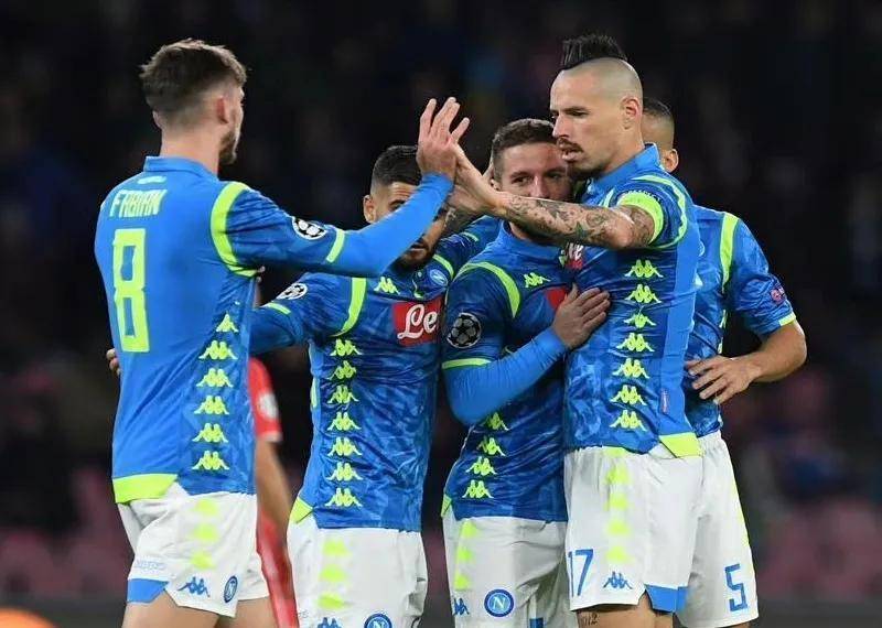 9000万伊瓜因尤文图斯选择提前解约,那不勒斯最赚钱的8次转会交易