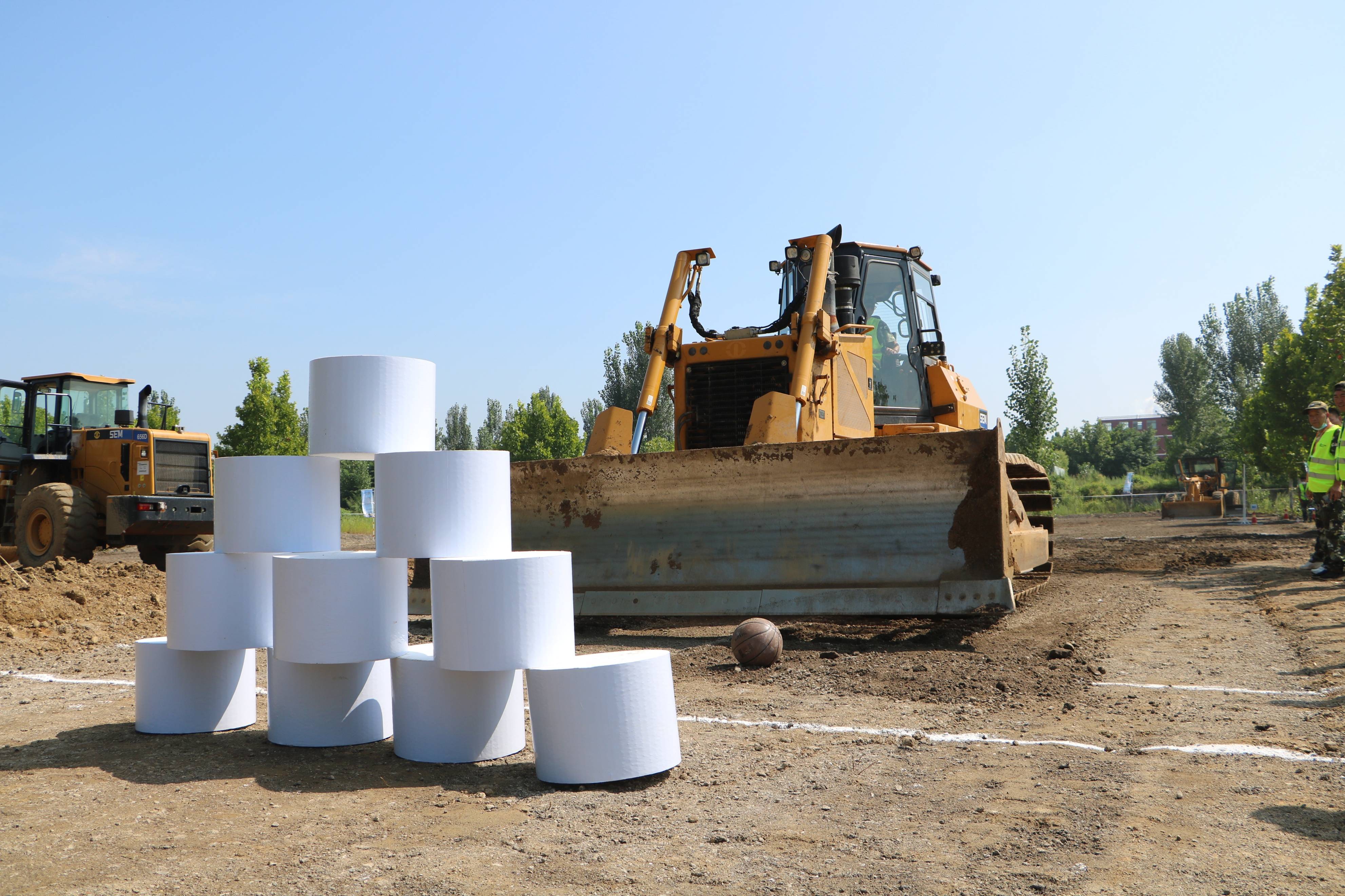 实力 靠自己丨山工机械特种兵训练营第四季圆满收官_比赛_设备_推土机