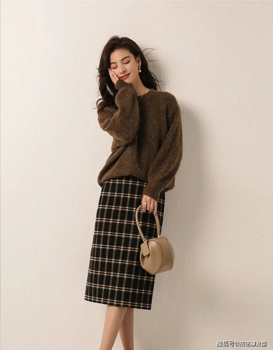 会穿衣的女人气质真好 这几组秋日穿搭了解下 每一套都体面高级 服装 着装 女性