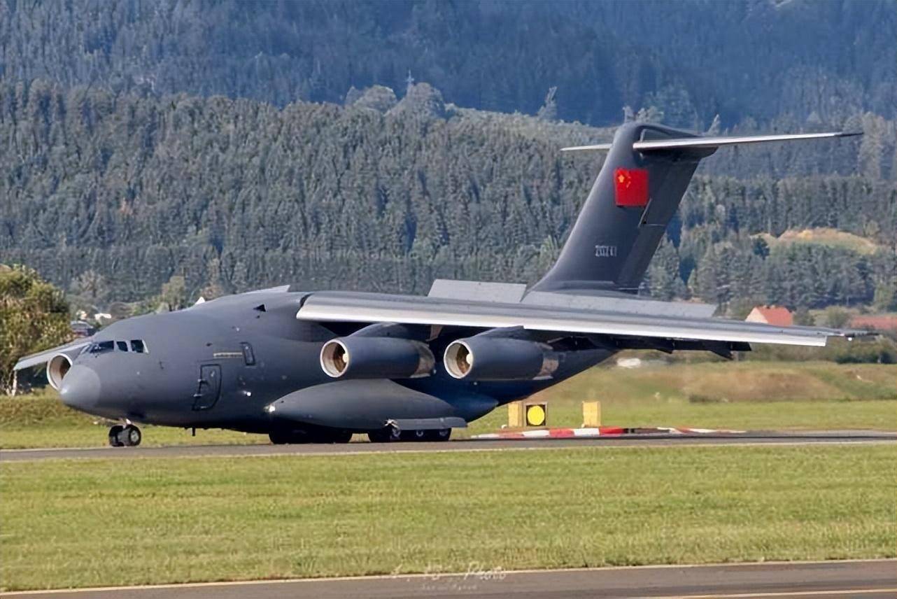 运20参加欧洲最大航展,"鲲鹏"变全场"最靓的仔"_运-20首次赴欧洲亮相