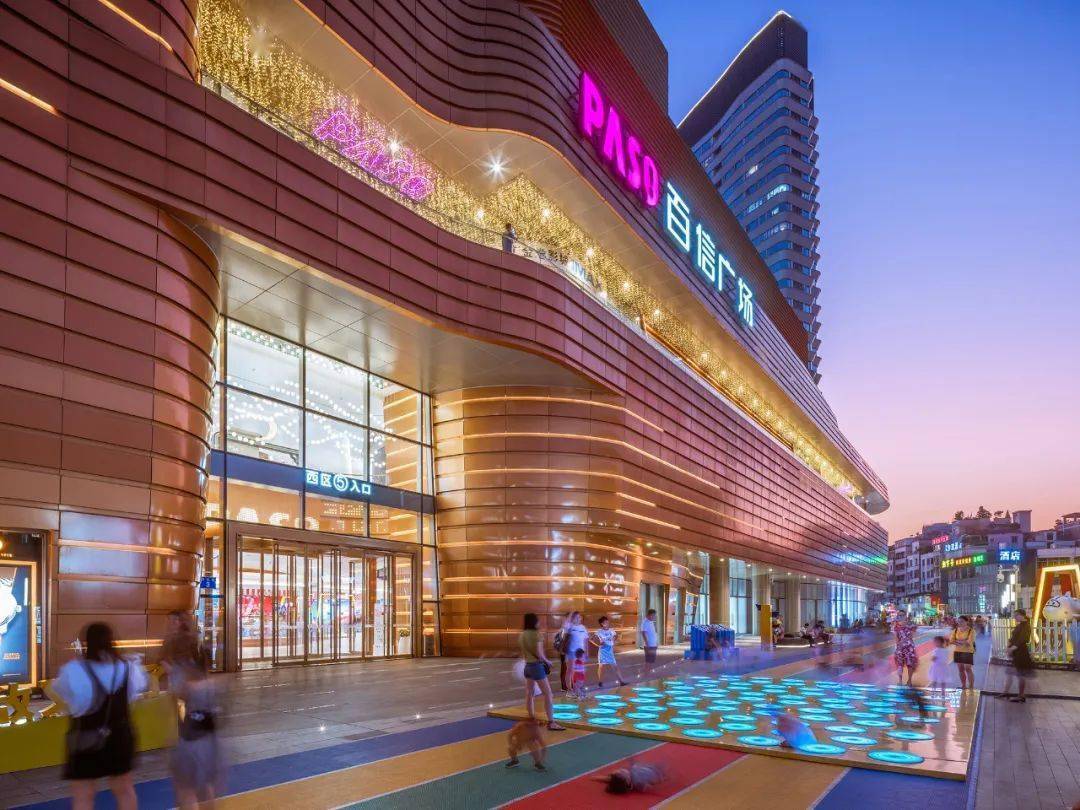 广州百信广场西区 / laguarda.