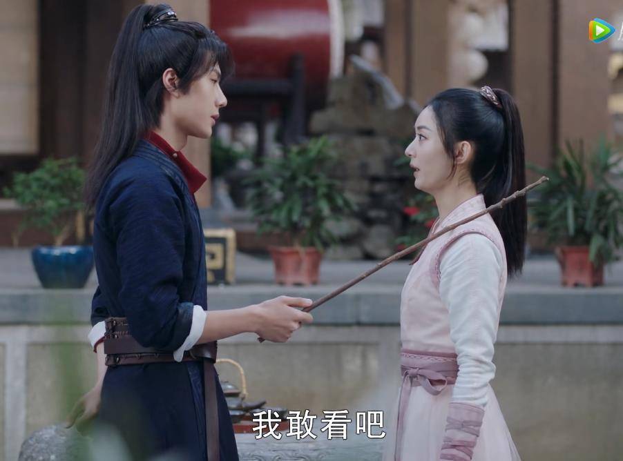 谢允哄吃醋的周翡,智骗对方趁机要吻她!_时候_姑娘_男友