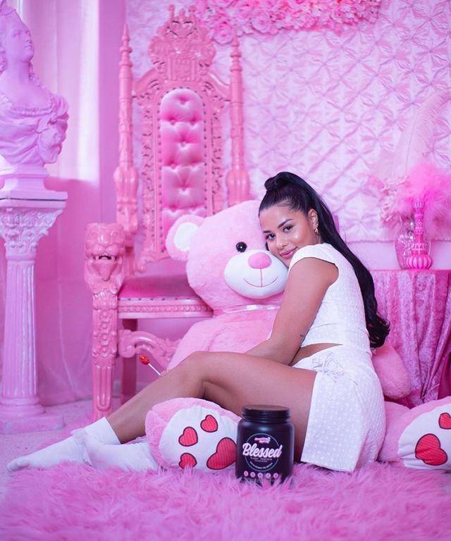 20岁新星情挑库兹马前女友!喜获回应:去逛逛?