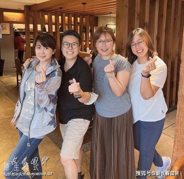 52歲孟庭葦素顏近照曝光,容顏未改風韻猶存 2 59c3f29fc7274c8c875fe77feaad865d