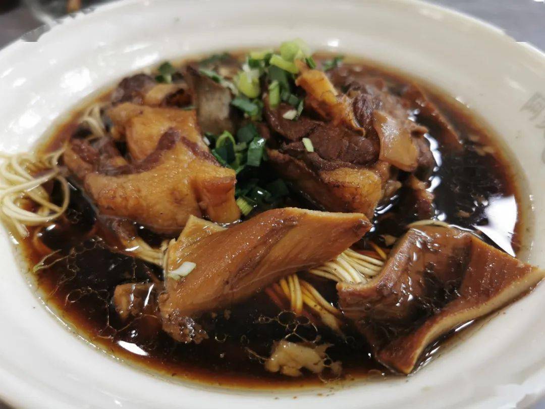 桐乡,养湖羊,不养山羊,凤仙娘娘说山羊肉骚气,闻弗进,她媳妇回江北