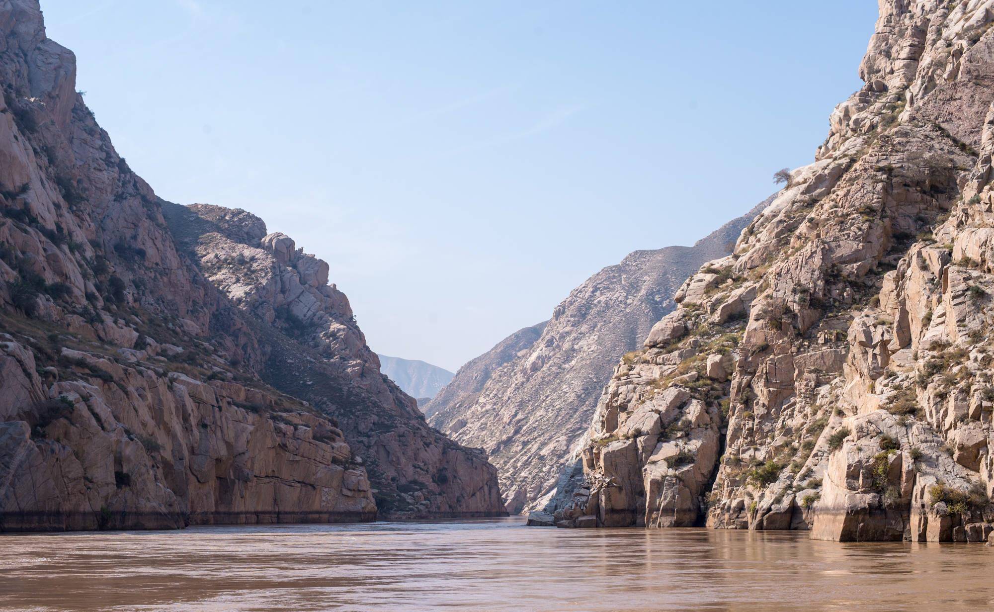 甘肃白银被忽略的景点,黄河上罕见的自然奇观,知道的游客不多_大峡