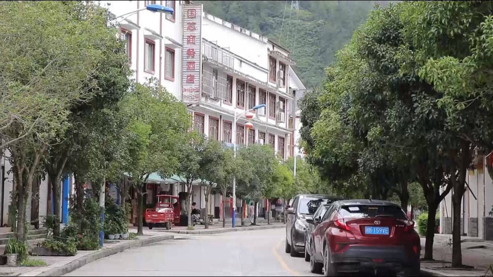 抓实城乡环境综合提质 平武响岩强"里子"靓"面子"_响岩镇_平武县_线路