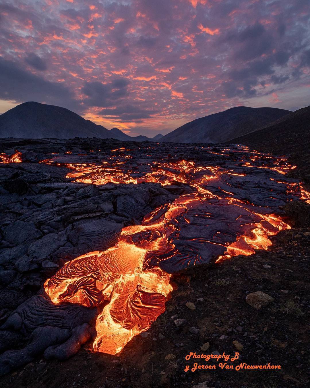 摄影图片欣赏:史上最震撼的火山喷发图景(上)