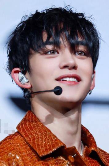 黄旭熙曾暗恋男生?