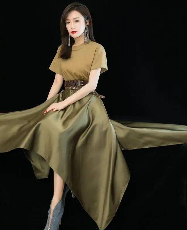 怪你过分美丽,秦岚的职业穿搭,你学到了吗?_西装_时尚_职场