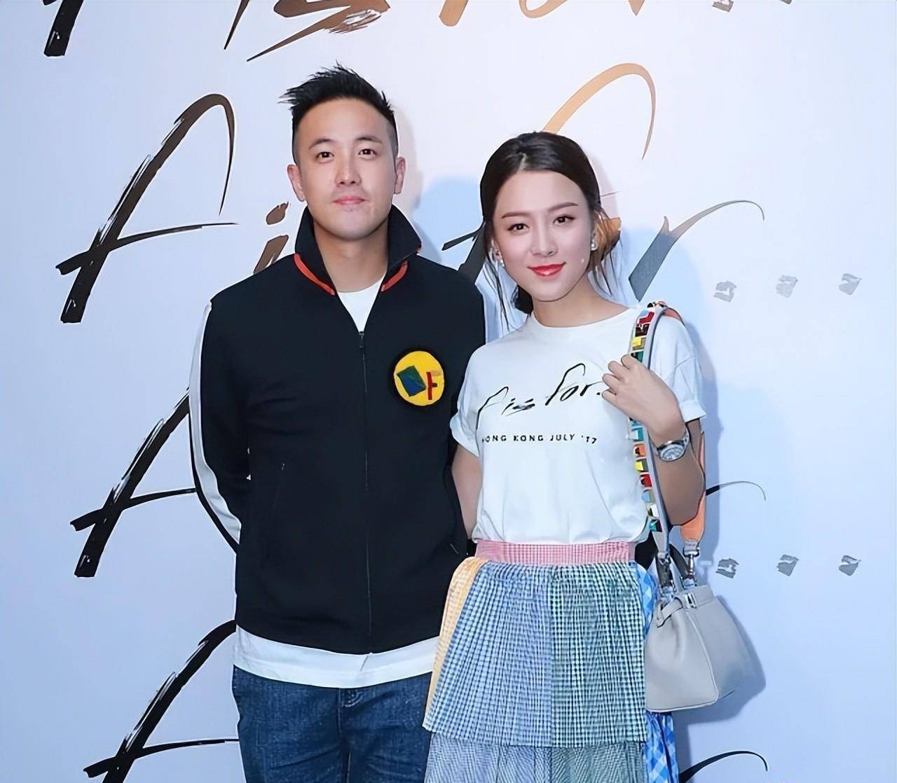 事发后,不少媒体都作出猜测性报道,质疑曾国祥和王敏奕婚姻.