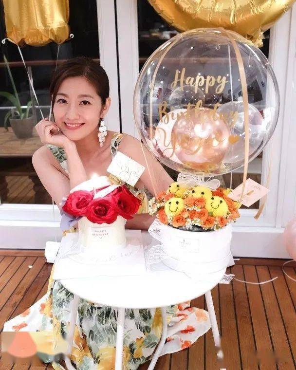 陈自瑶哽咽爆喊 黄翠如连诗雅揽揽送安慰:傻猪嚟嘅!_yoyo_好姊妹_生日