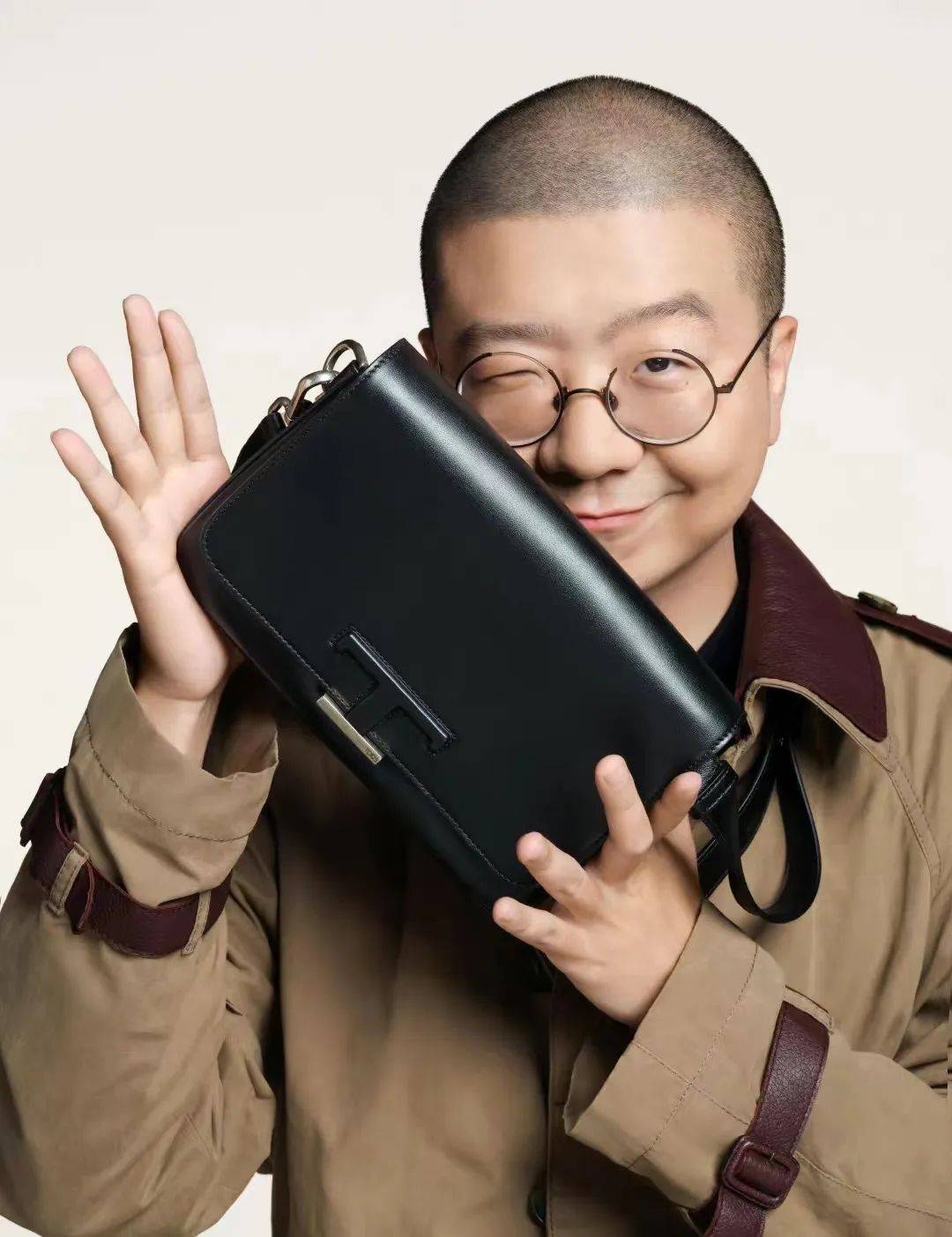 李诞成虾系男星衣架子上随便长了个头?