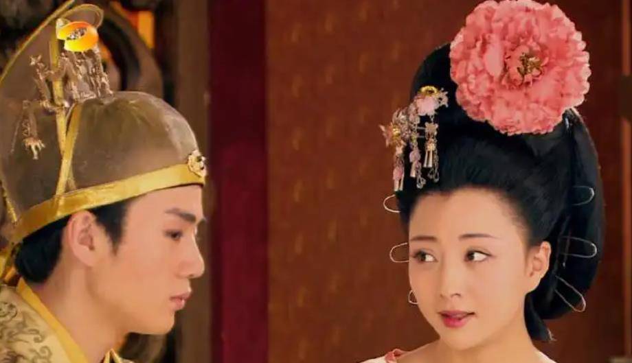 武则天八个字救下自己_李治_皇帝_才人