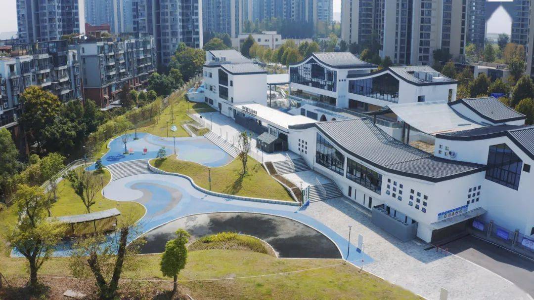 新增5000多个学位 两江新区7所新学校开学投用_小学_星光_教育