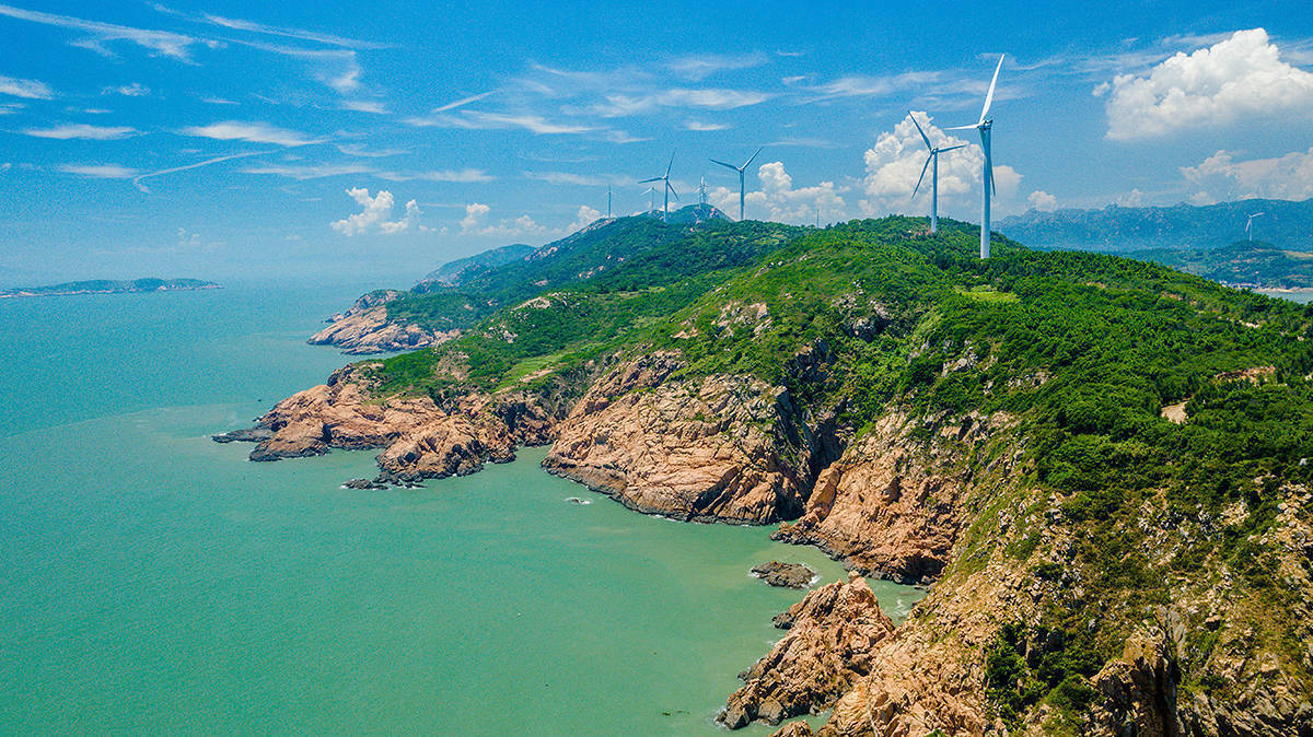 福建霞浦的闾峡灯塔,被人称为福建"小垦丁",其实小只又野蛮_海岸线