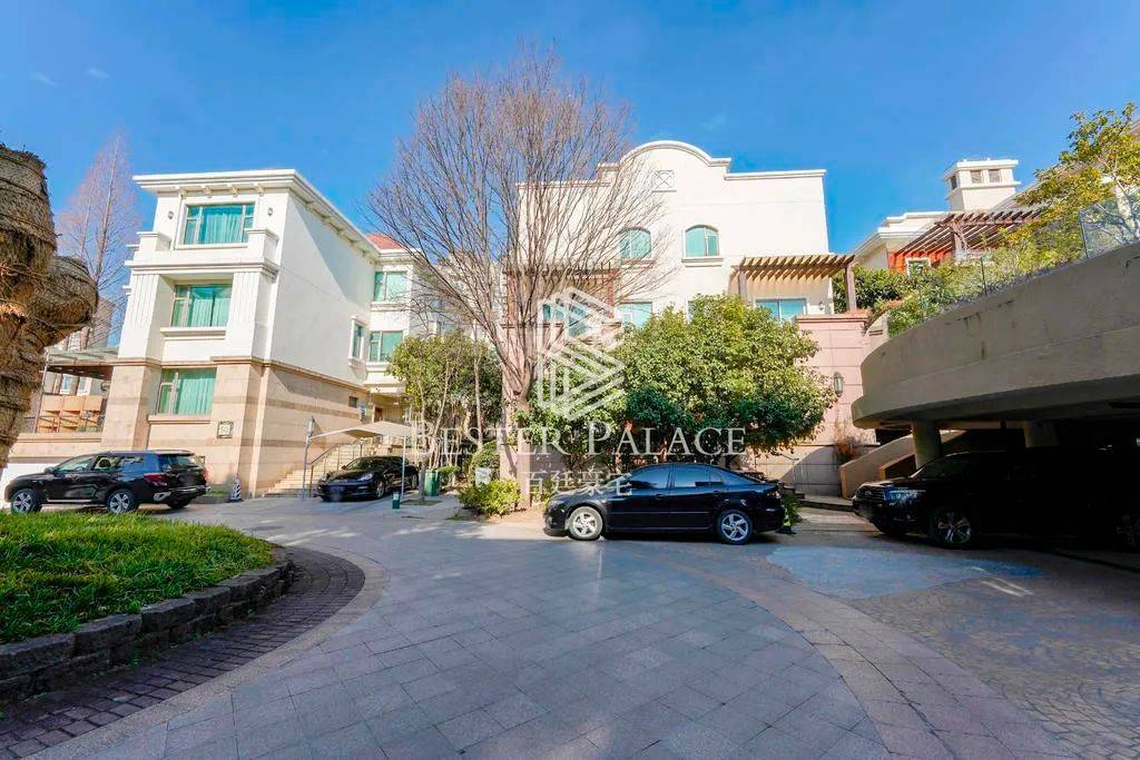 独家代理钥匙房 世茂湖滨花园(双拼别墅) 伯论岛 418点12平_社区_国际