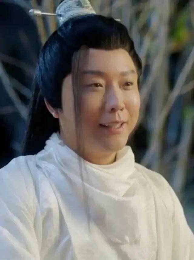 44岁李玉刚近照疯传:发福油腻,胖出新高度_美食_因为_唱法